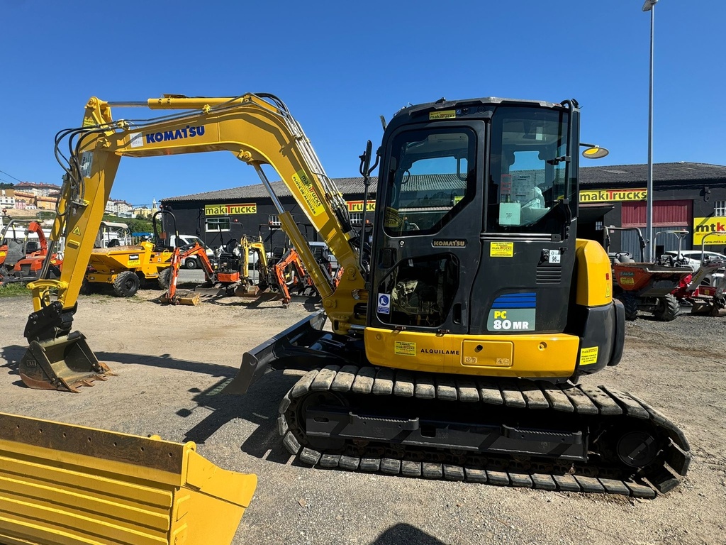 KOMATSU PC80MR-3