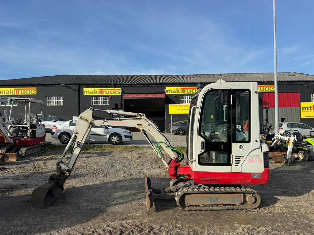 Takeuchi tb016