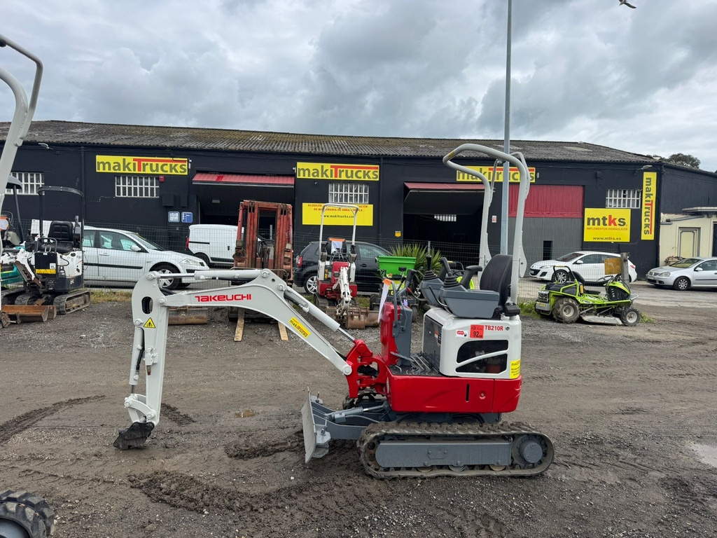 TAKEUCHI TB210R