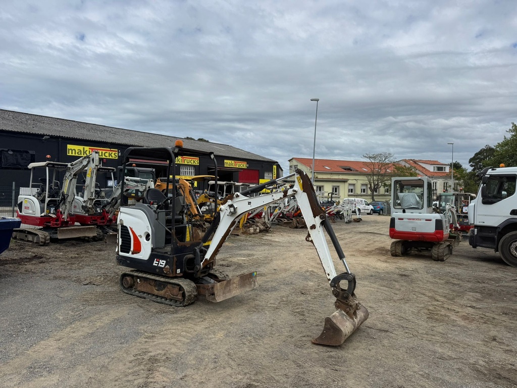 BOBCAT E19 