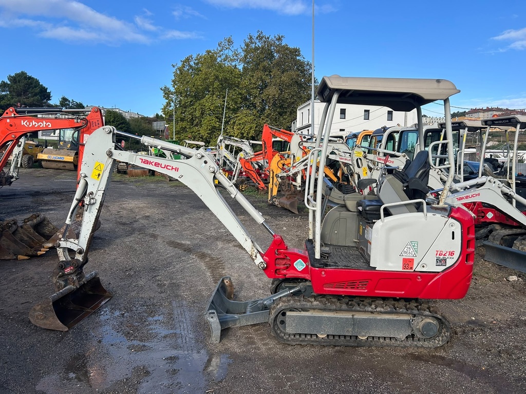 TAKEUCHI TB216