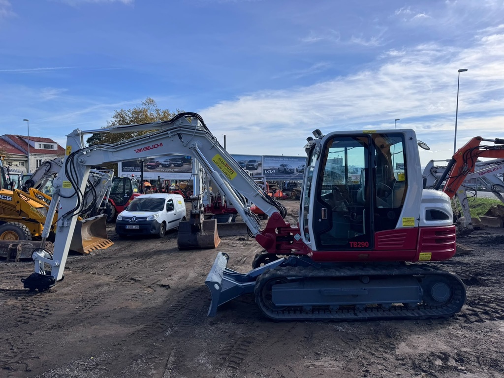 TAKEUCHI TB290