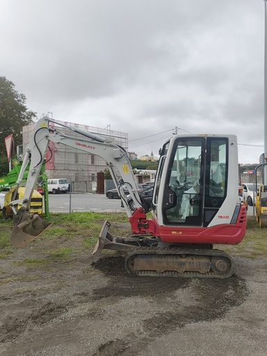 [X301] TAKEUCHI TB228