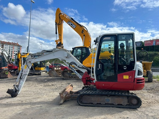 TAKEUCHI TB240